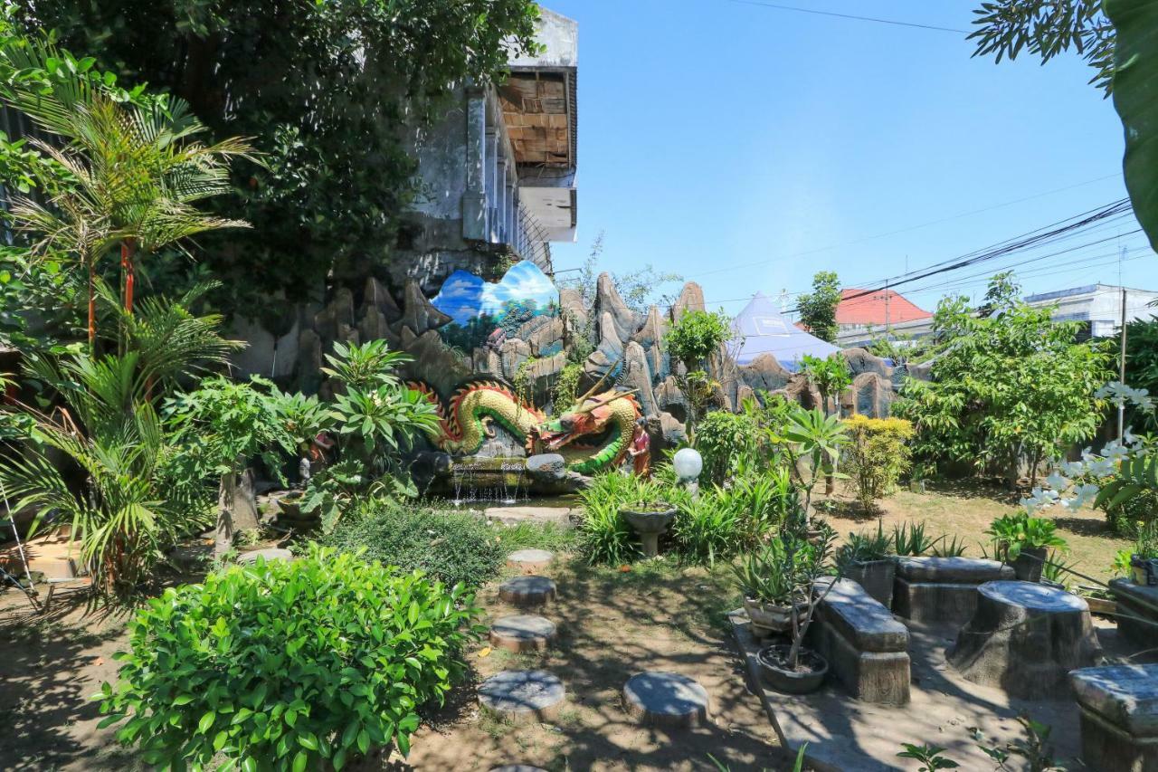 Naga Mas Hotel Mojokerto エクステリア 写真