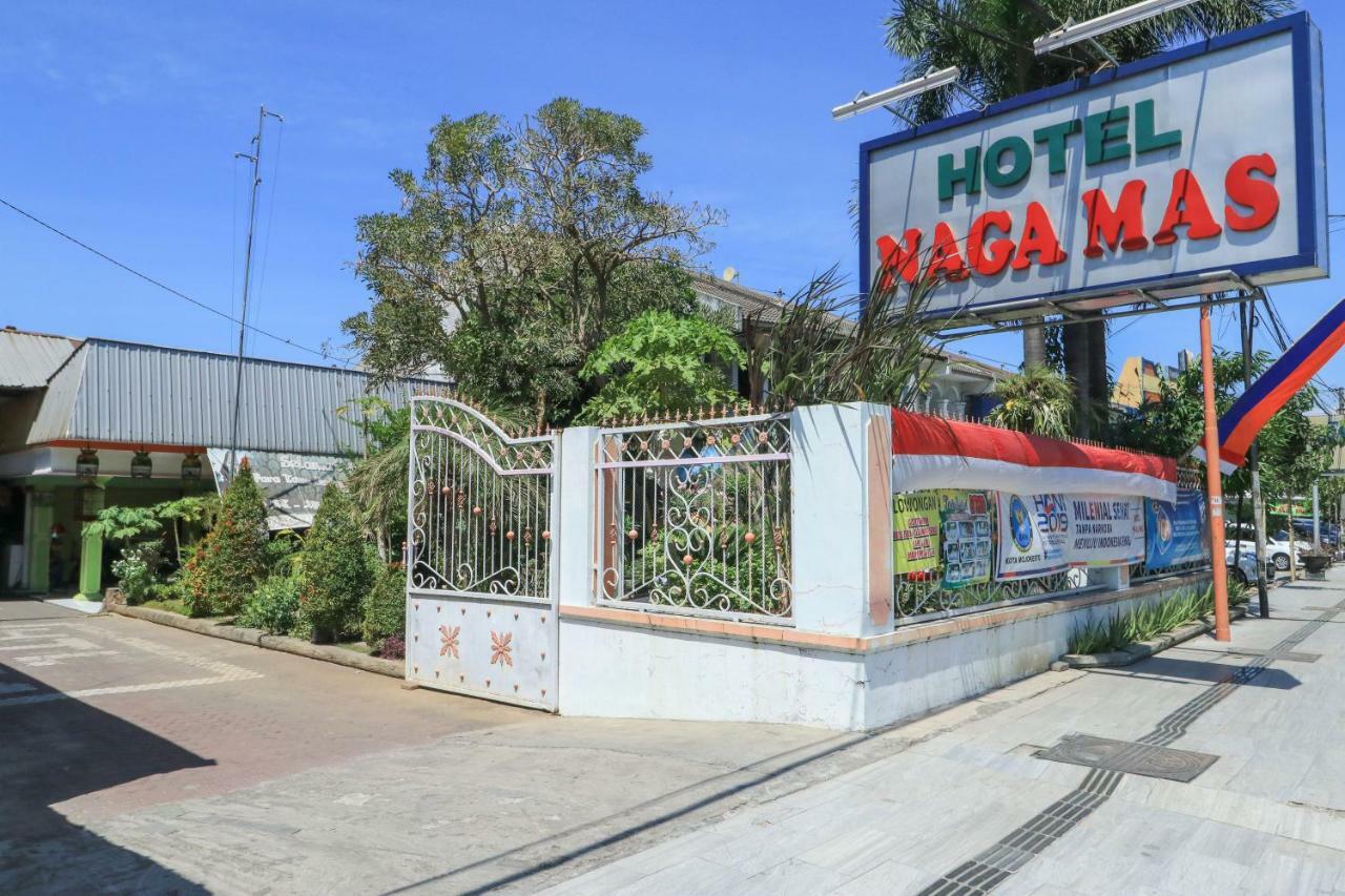 Naga Mas Hotel Mojokerto エクステリア 写真