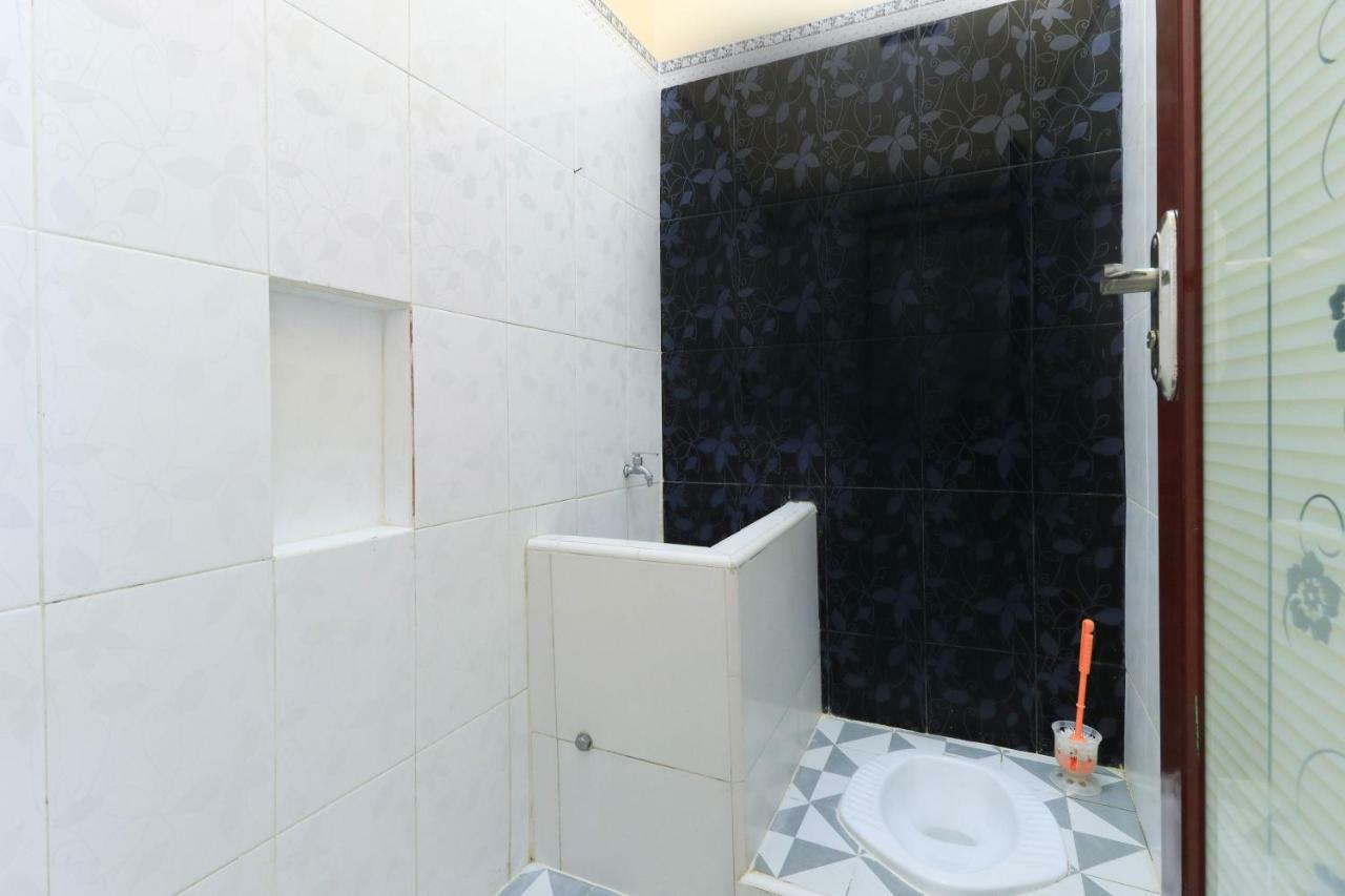 Naga Mas Hotel Mojokerto エクステリア 写真