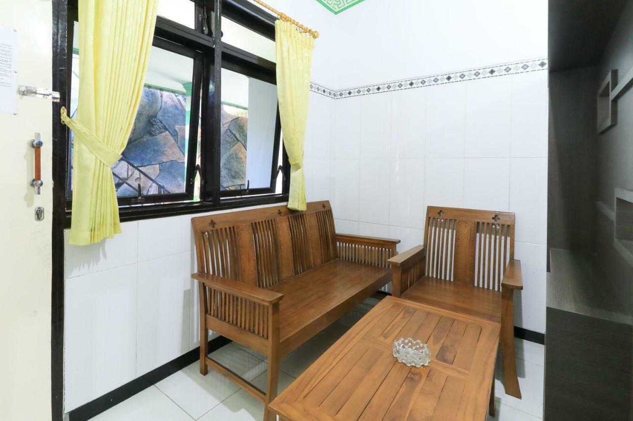 Naga Mas Hotel Mojokerto エクステリア 写真