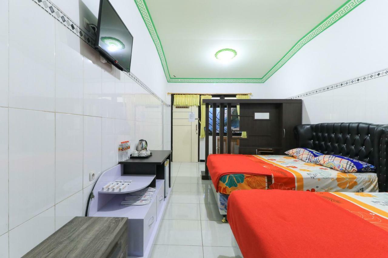 Naga Mas Hotel Mojokerto エクステリア 写真