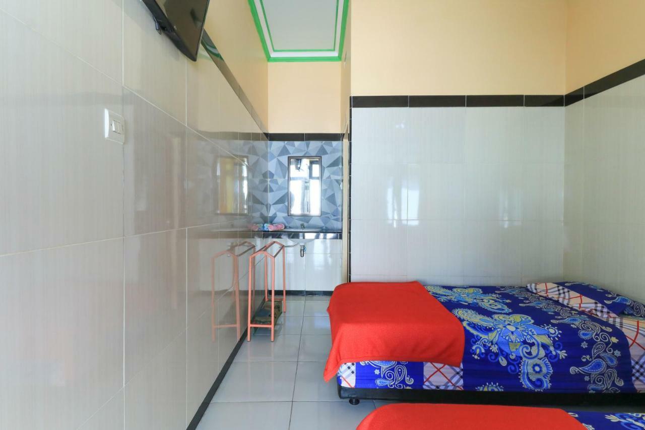 Naga Mas Hotel Mojokerto エクステリア 写真