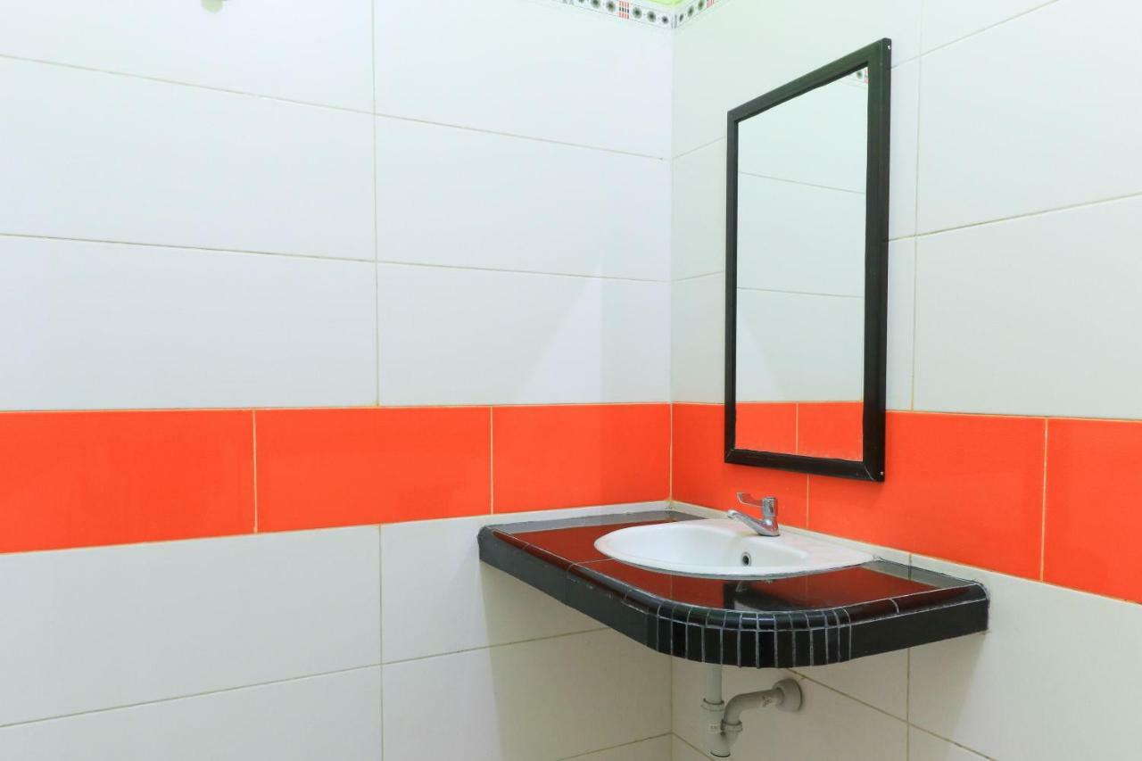 Naga Mas Hotel Mojokerto エクステリア 写真