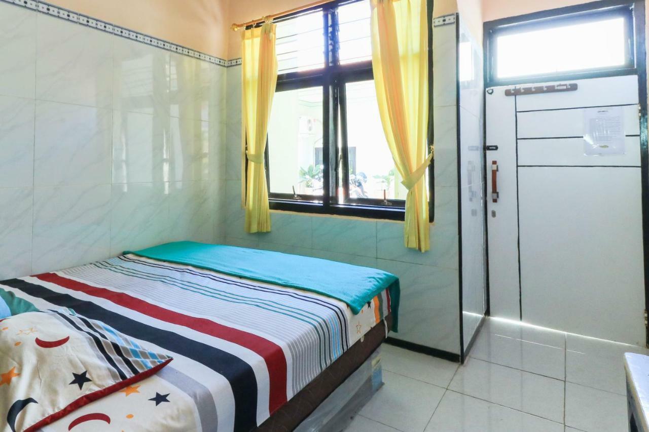 Naga Mas Hotel Mojokerto エクステリア 写真